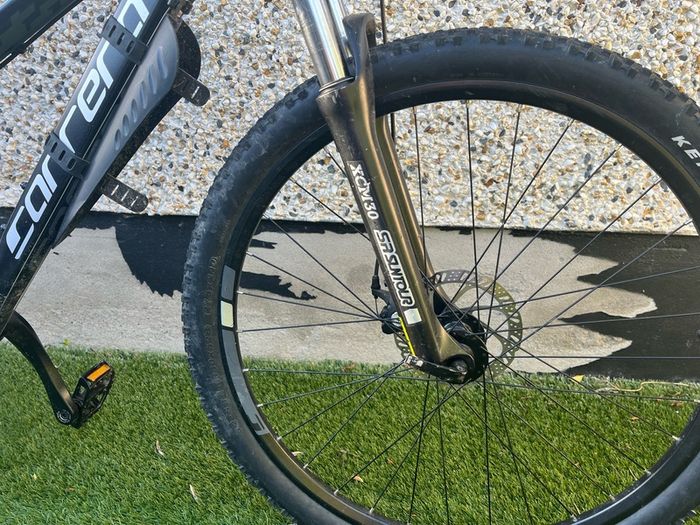 Carrera Bike