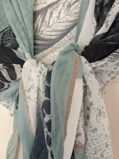 Large Scarf (Meadows and Byrne)