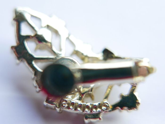 Vintage Delicate  Brooch