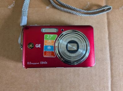 GE E840s Digital Camera