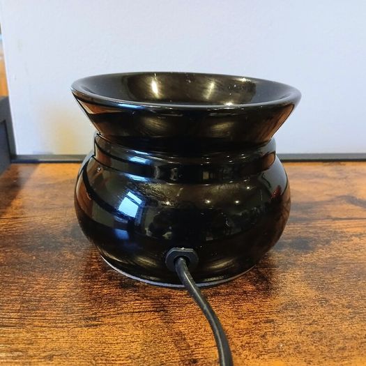 Hosley Glossy Black Ceramic Electric Wax Melt Burner