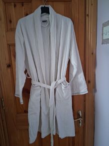 unisex dressing gown size large/ xl