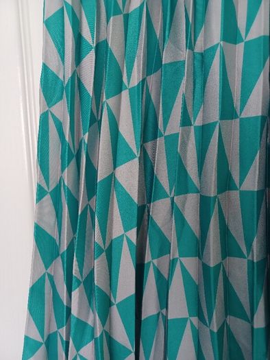 Ladies Gallery Geo Print Skirt Size Medium