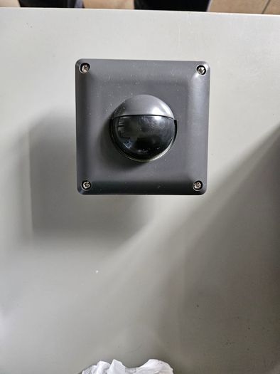 Automatic sensor for lights