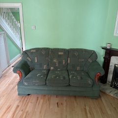 3 seater sofa and 2 armchairs