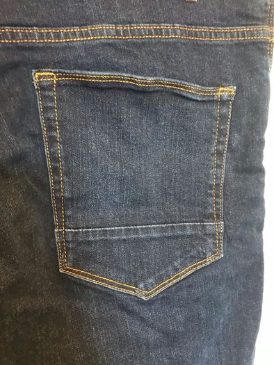 DML Jeans Hunter size 34 waist 32 leg New with tags