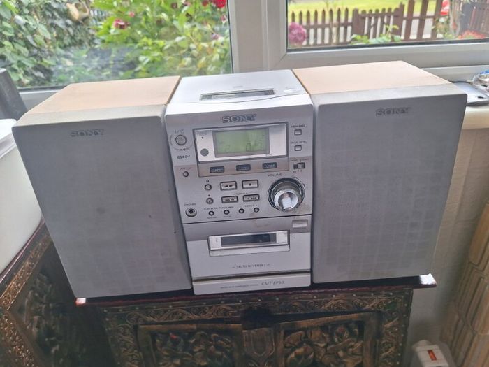 sony cmt-ep50 micro hi-fi system cd cassette radio with remote