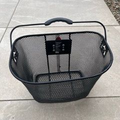 Front Bicycle Wire Basket with Carry Handle & Quick-Release Mount