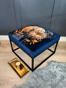 Square metal framed bench 60x60cm