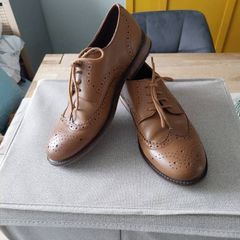 Formal shoes, Broque style, size 6.