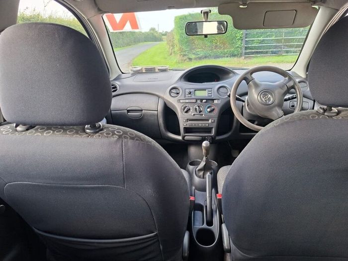 Toyota Yaris 2004