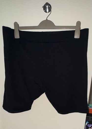 Pep&Co Black, Green and White New York 1995 Brooklyn Cycling Biker Shorts