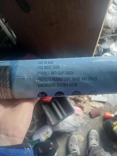 Car boot liner