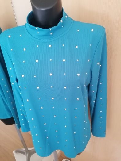 Women's Top NWT SIZE 16 Savida