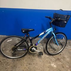 women bike