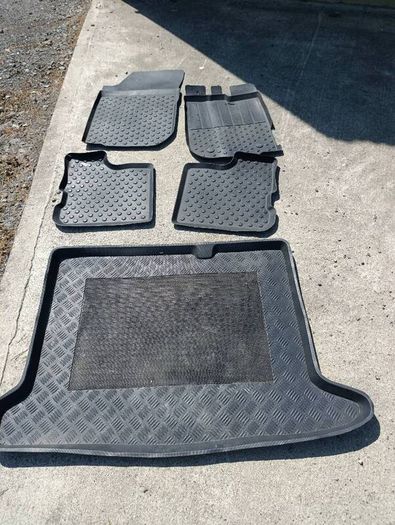 Dacia sandero car mats and bootliner
