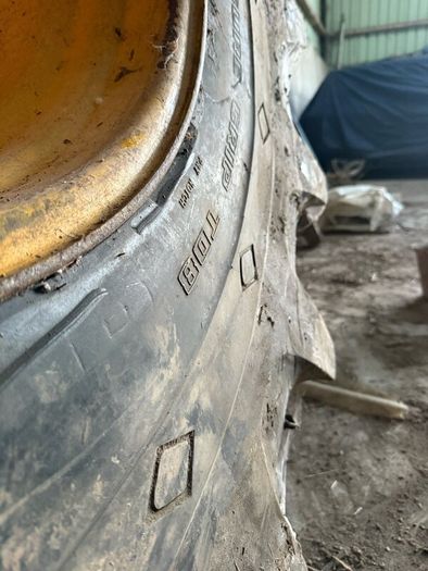 Goodyear 30.5L - 32 Special Sure Grip TD8