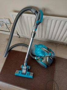 DYSON DC 08 Turbobrush, Vacuum Cleaner, Light Blue, working perfect and in excellent cosmetic condition