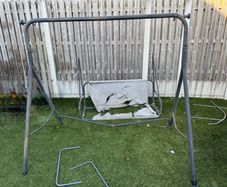 garden swing
