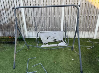 garden swing