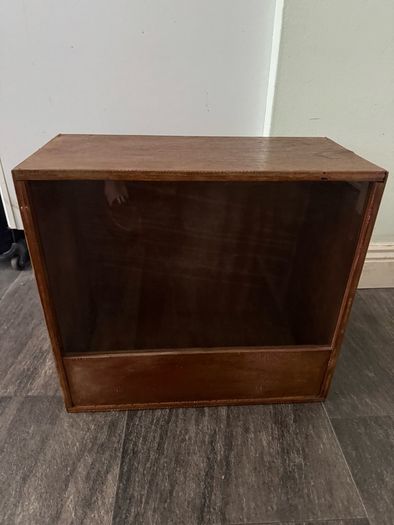 Vintage Wooden Shop Countertop Display Case (Rear Sliding Door) - 40cm x 44cm