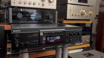 Sony MDS-JA30ES MiniDisc Recorder celebrated as the sweet spot  flagship of the formats golden era