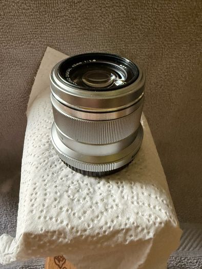 Olympus 45mm lens for micro 4/3