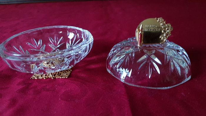 Killarney Crystal Cut Crystal Glass Happy Birthday Lidded Jewelry Dish / Bowl With 22 Carat Gold Cover Handle and Footed Base Finishing Made In Ireland