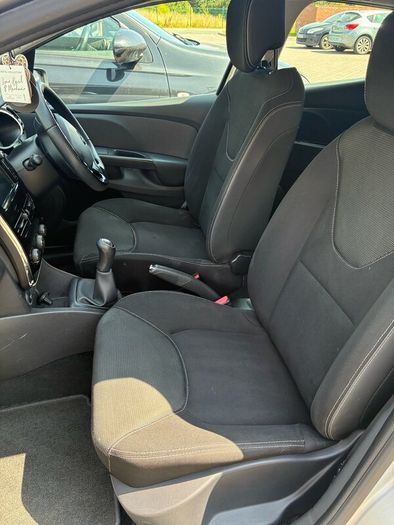 Renault Clio brand new NCT, taxed and full valet