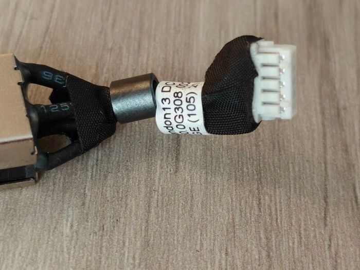 Dell Latitude 13 E5300 5300 DC Power Jack 0D5TX7