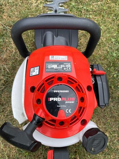 hedge trimmer