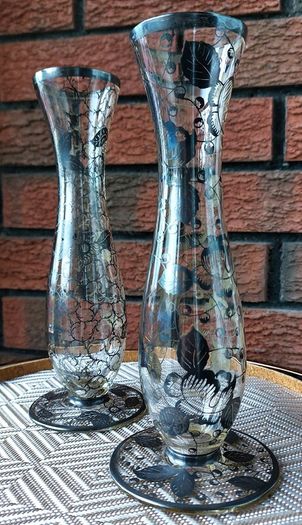 Vintage Pair of Silver City Glass Bud Vases