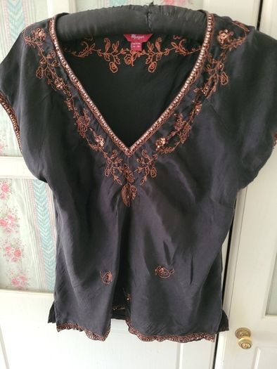 Beautiful Mnsoon Black 100%silk Top