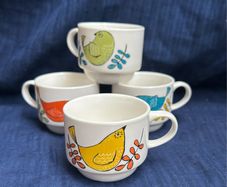 Vintage stacking cups  with bird motif x4