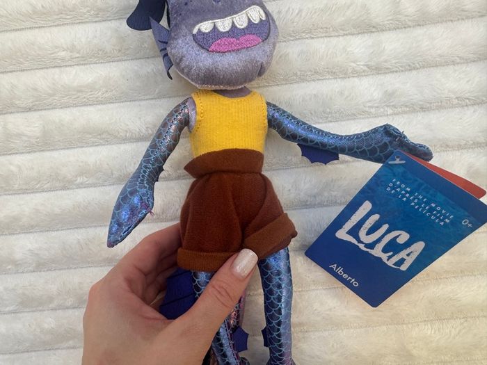 Disney Store Pixar Luca approx. 16 Alberto Sea Monster Purple Plush his head is too loose Please see photos