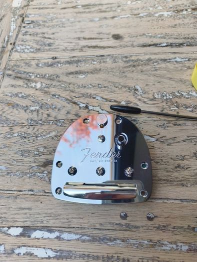 Fender Jazzmaster Tremolo tail peice