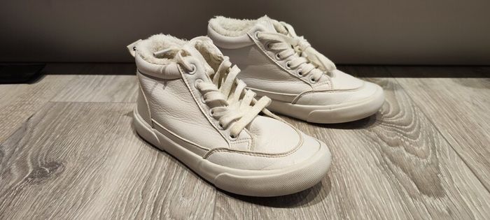 White fur lined trainers 33