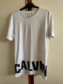 Calvin Klein T-shirt, size M
