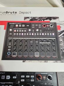 Arturia DrumBrute Impact Drum Machine/Groovebox