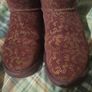 maroon and gold ugg boots Image 3