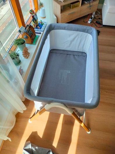 Baby crib
