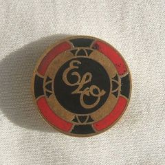 ELO (Electric Light Orchestra) - OUT OF THE BLUE world tour enamel badge (1978)