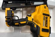 Dewalt pinner nailgun DCN660