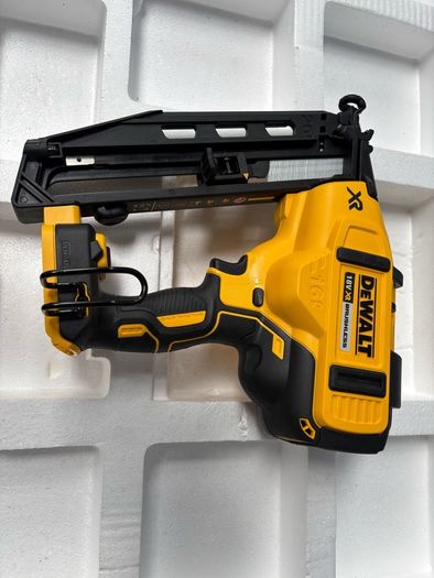 Dewalt pinner nailgun DCN660