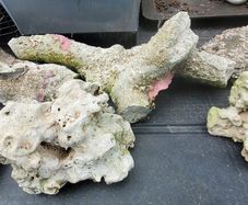 Decorative rocks fish tanks