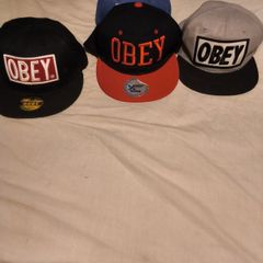 Caps