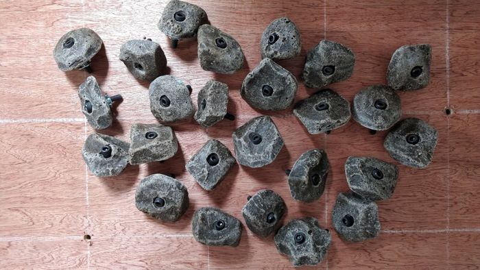 25 Climbing Wall Holds / Climbing Stones