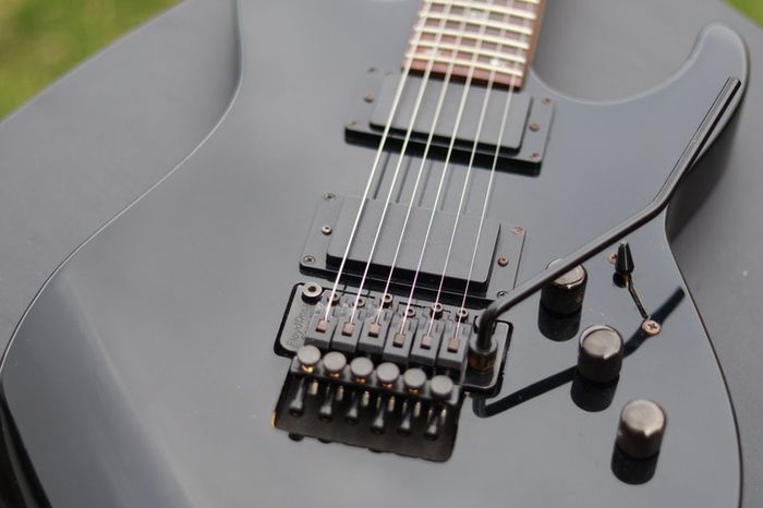 Esp Ltd KH202