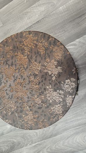 Vintage  embossed  hat  boxes