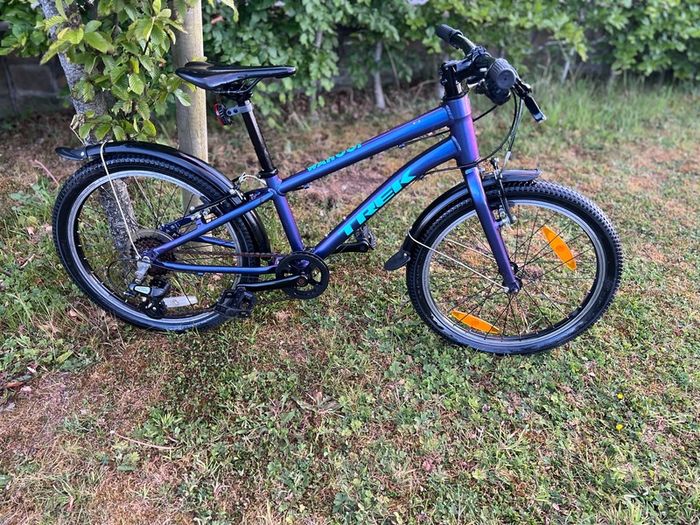 Trek Wahoo! 8 Speed Bike ( Like New )